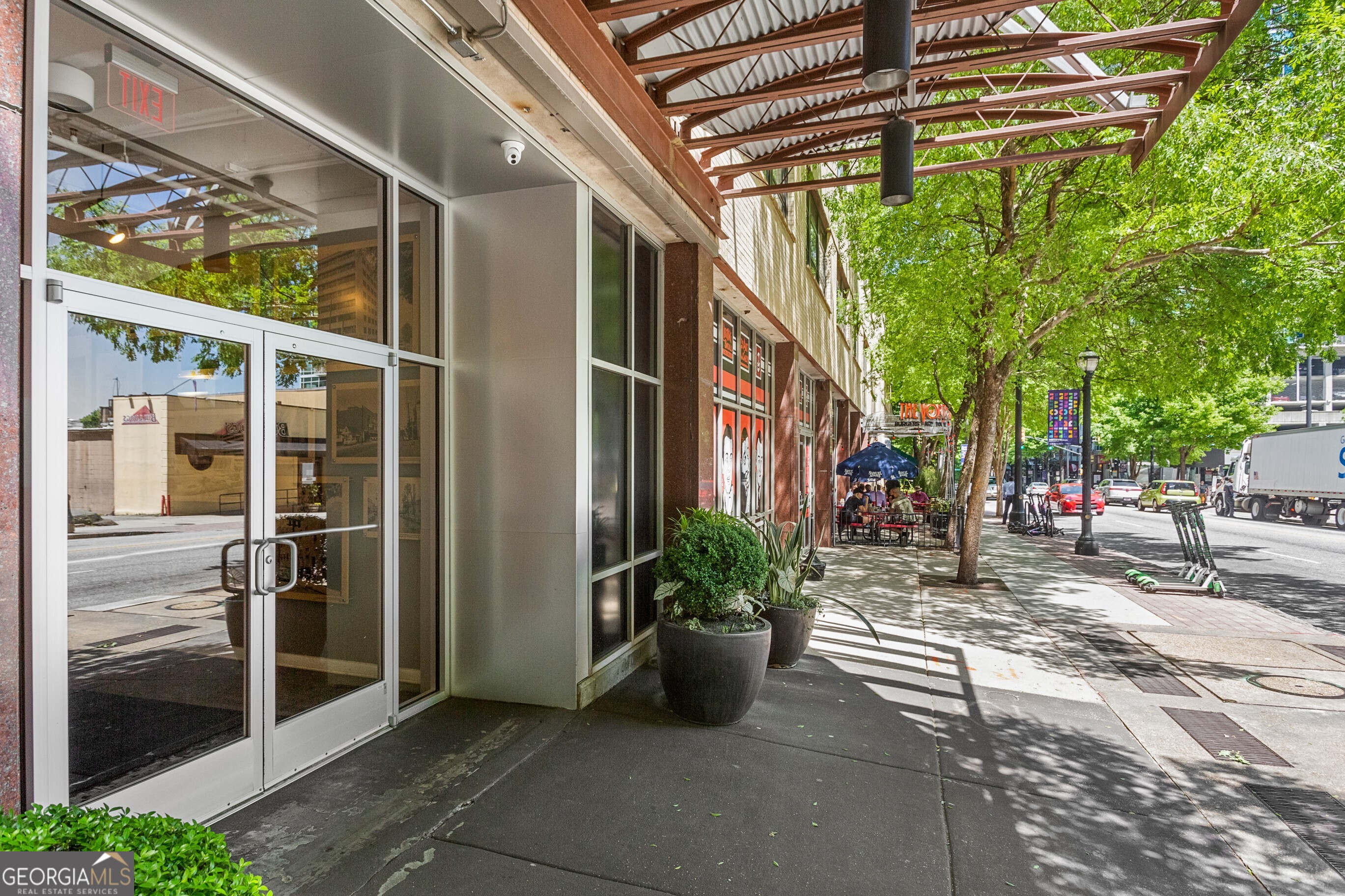 PEACHTREE LOFTS - Residential