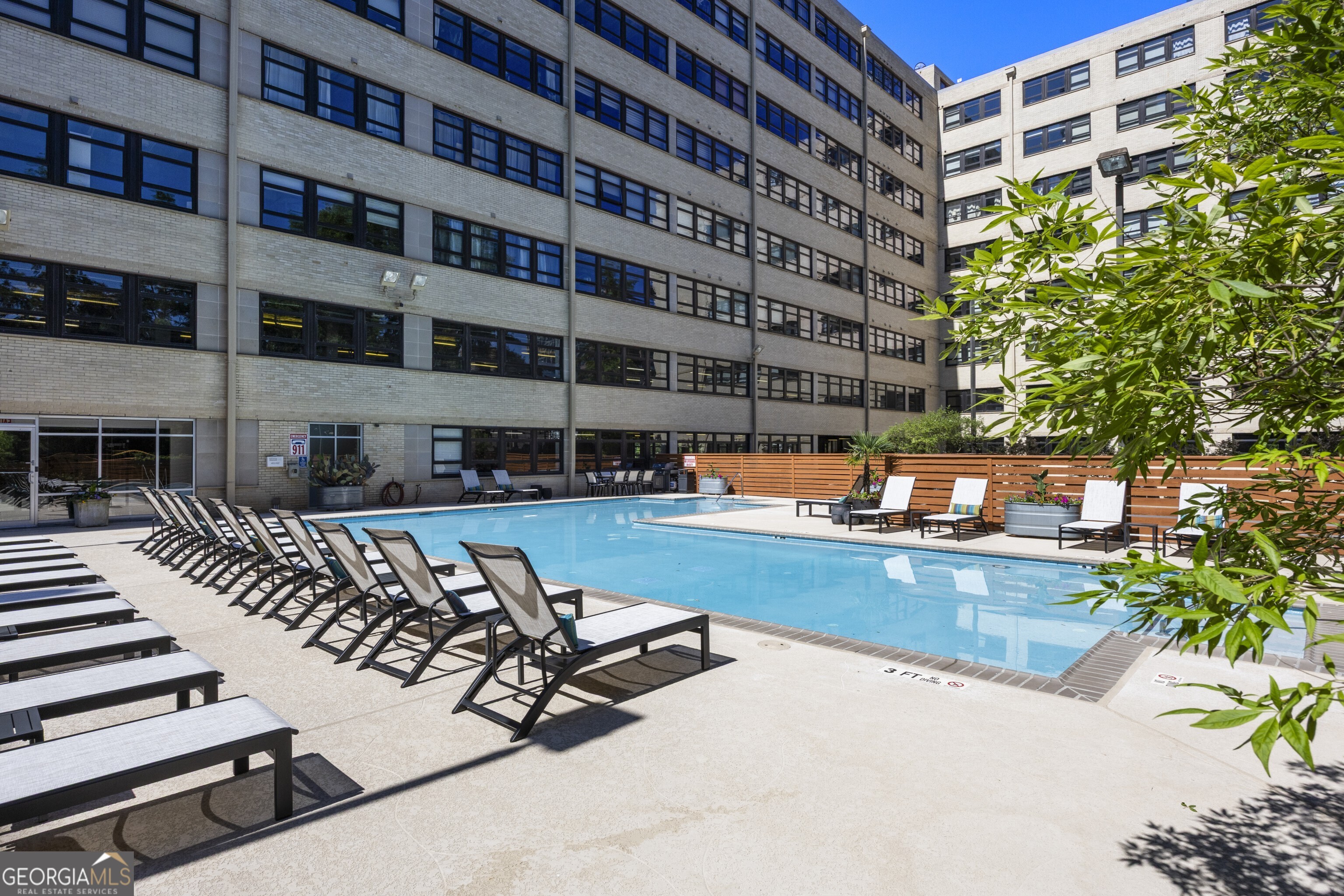 PEACHTREE LOFTS - Residential