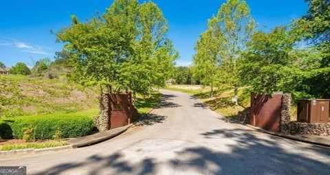 Photo of 0 Birdie Drive #LOT 43, Muscle Shoals, AL 35661 (MLS # 10821337)