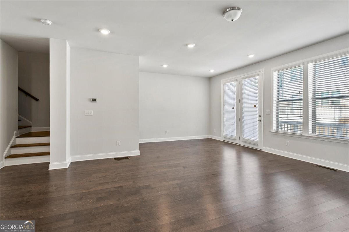 Doraville, Georgia 30360, United States, 4 Bedrooms Bedrooms, ,4 BathroomsBathrooms,Residential,Active,6978