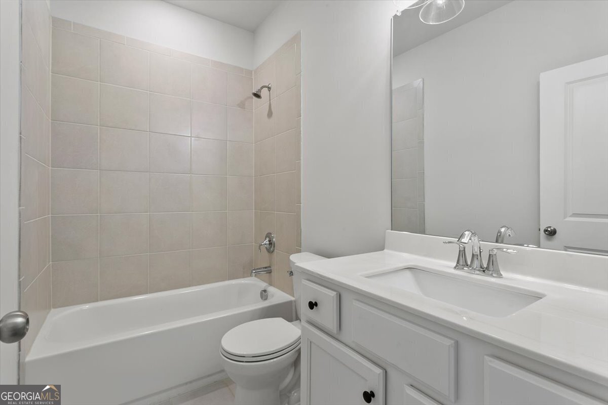 Doraville, Georgia 30360, United States, 4 Bedrooms Bedrooms, ,4 BathroomsBathrooms,Residential,Active,6978