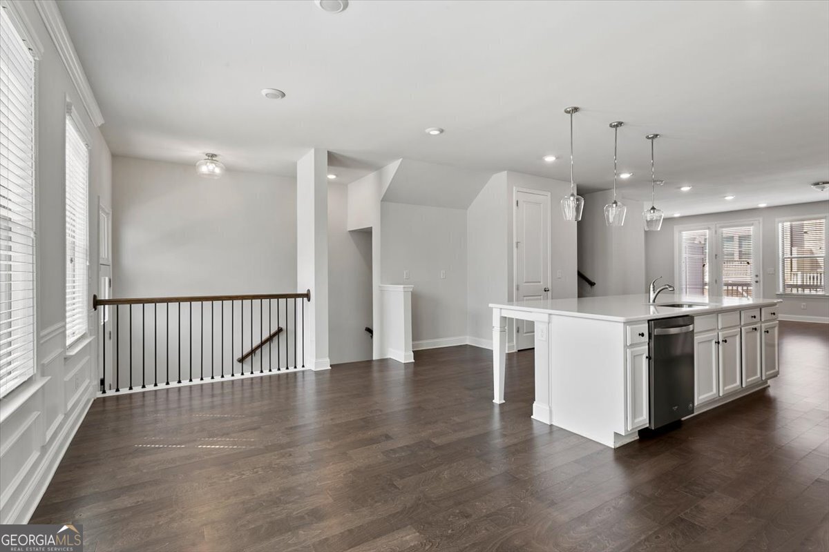 Doraville, Georgia 30360, United States, 4 Bedrooms Bedrooms, ,4 BathroomsBathrooms,Residential,Active,6978