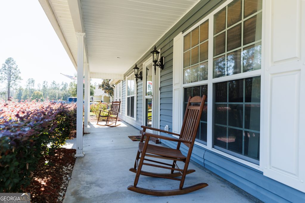 Photo of 43 Live Oak Trail, Lakeland, GA 31635 (MLS # 10637433)