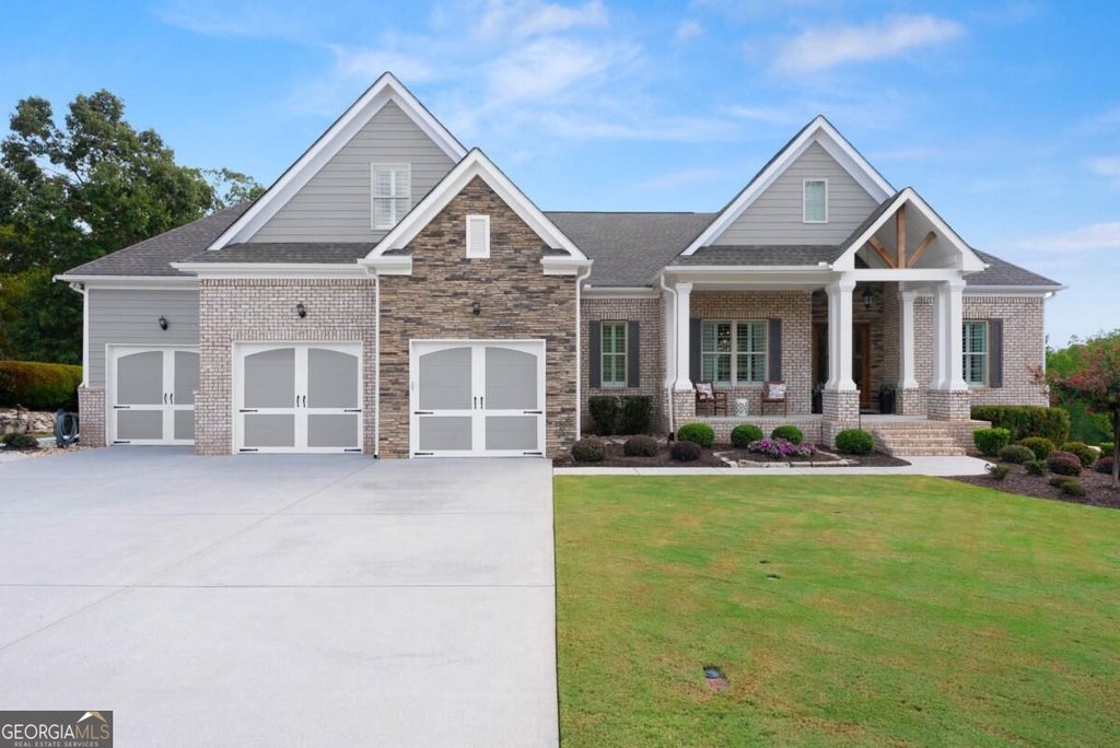 Photo of 3438 Dockside Shores Drive, Gainesville, GA 30506 (MLS # 10837620)