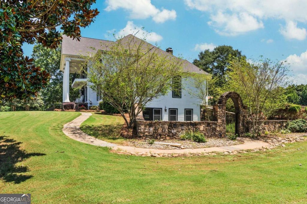 Photo of 956 Al Roberts Road, Senoia, GA 30276 (MLS # 10675692)