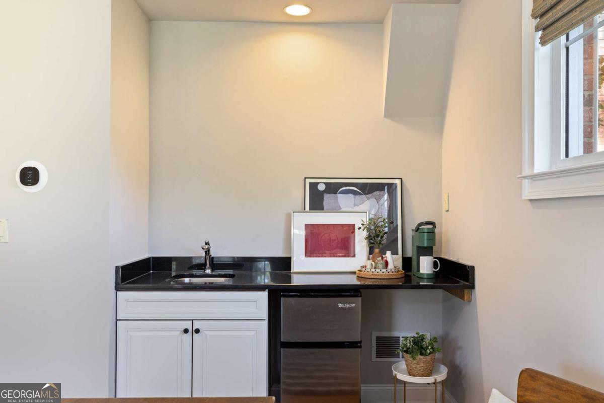 1258 Dekalb AVE NE 127