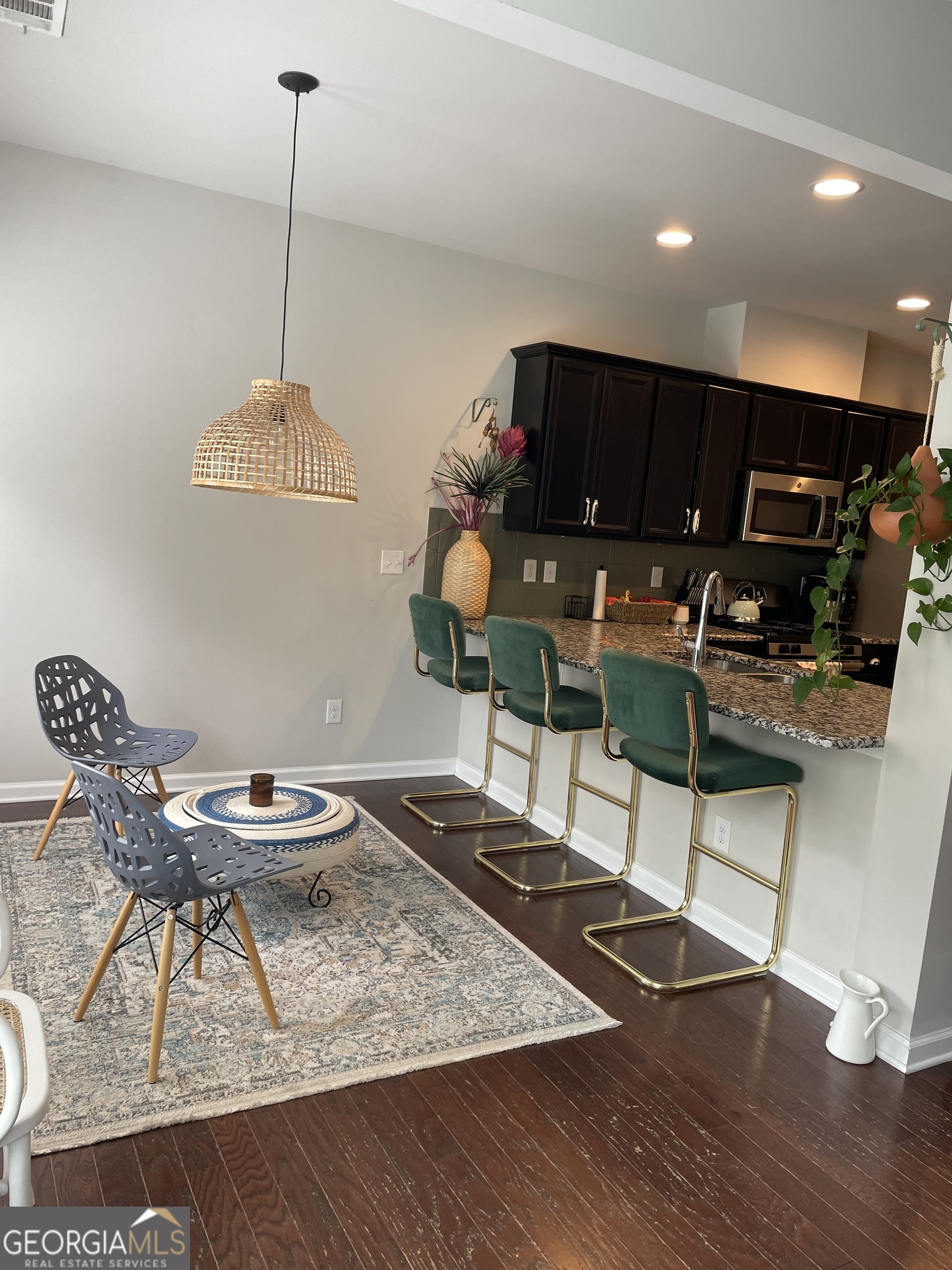 7105 Elmwood Ridge CT