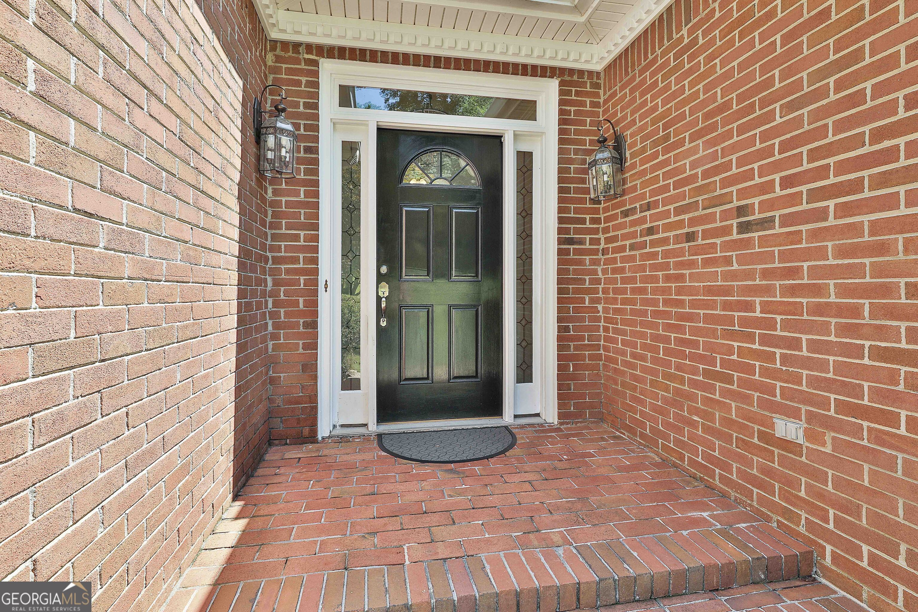 63 Clubview DR