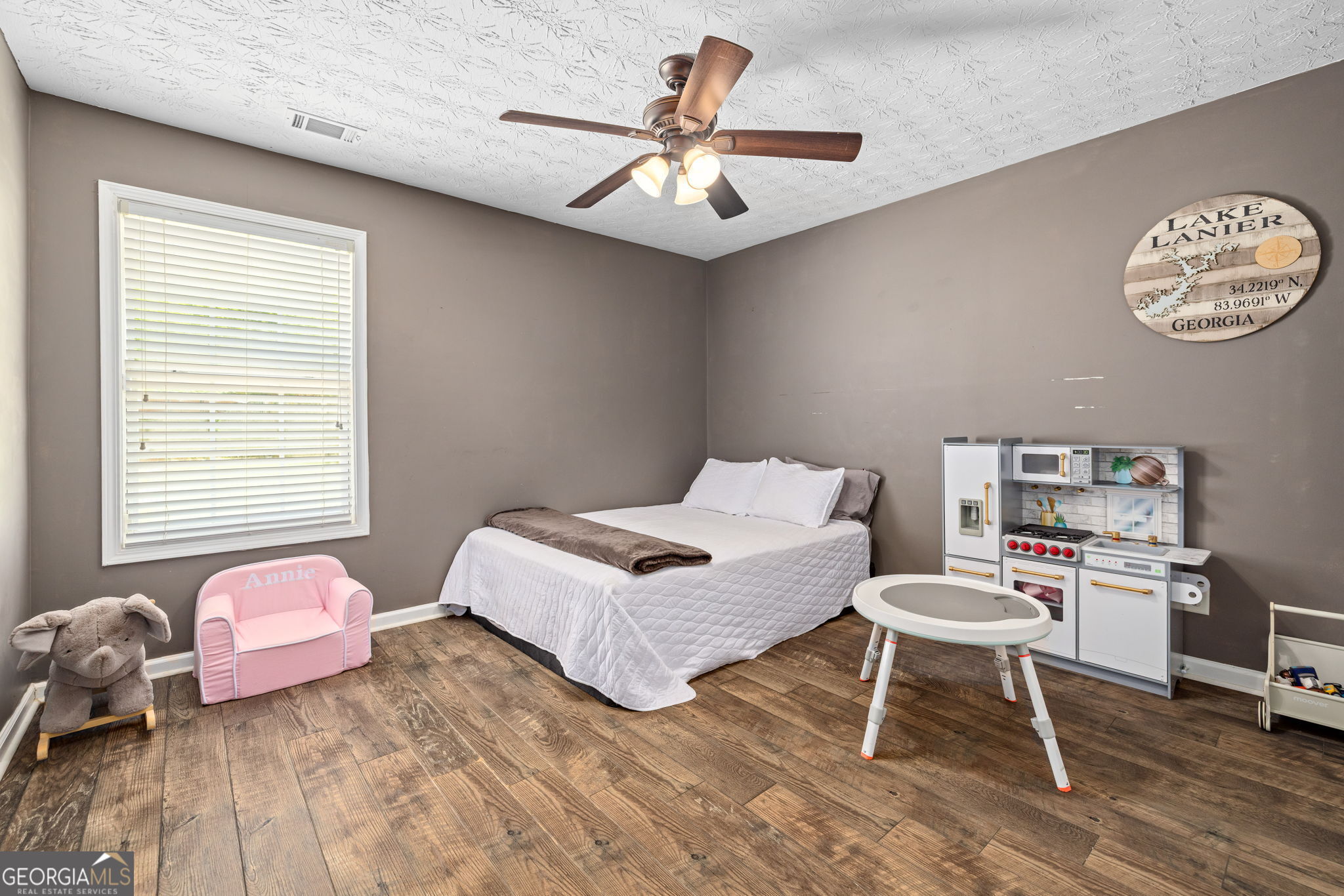 Gainesville, Georgia 30506, United States, 3 Bedrooms Bedrooms, ,2 BathroomsBathrooms,Residential,Active,176176