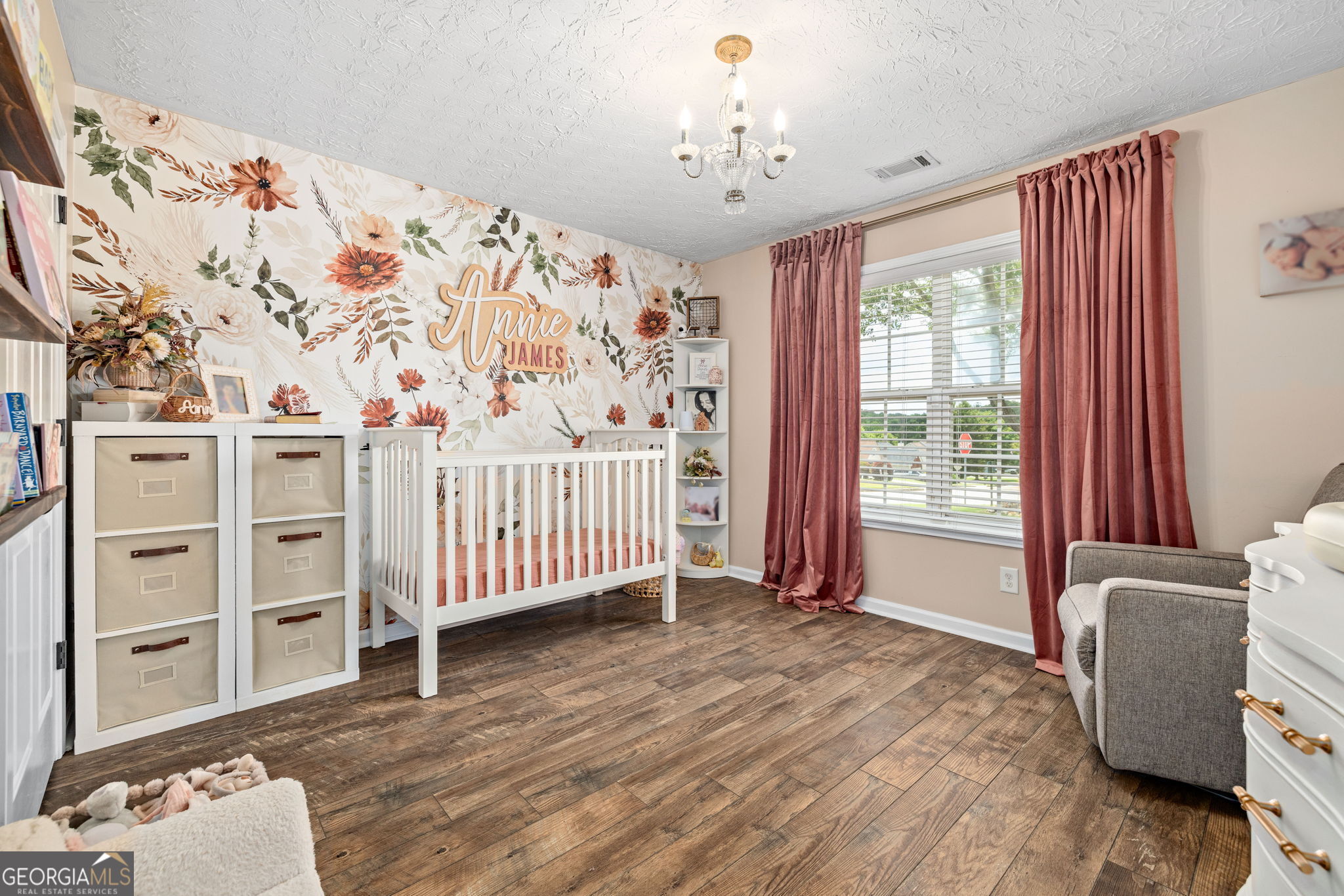 Gainesville, Georgia 30506, United States, 3 Bedrooms Bedrooms, ,2 BathroomsBathrooms,Residential,Active,176176