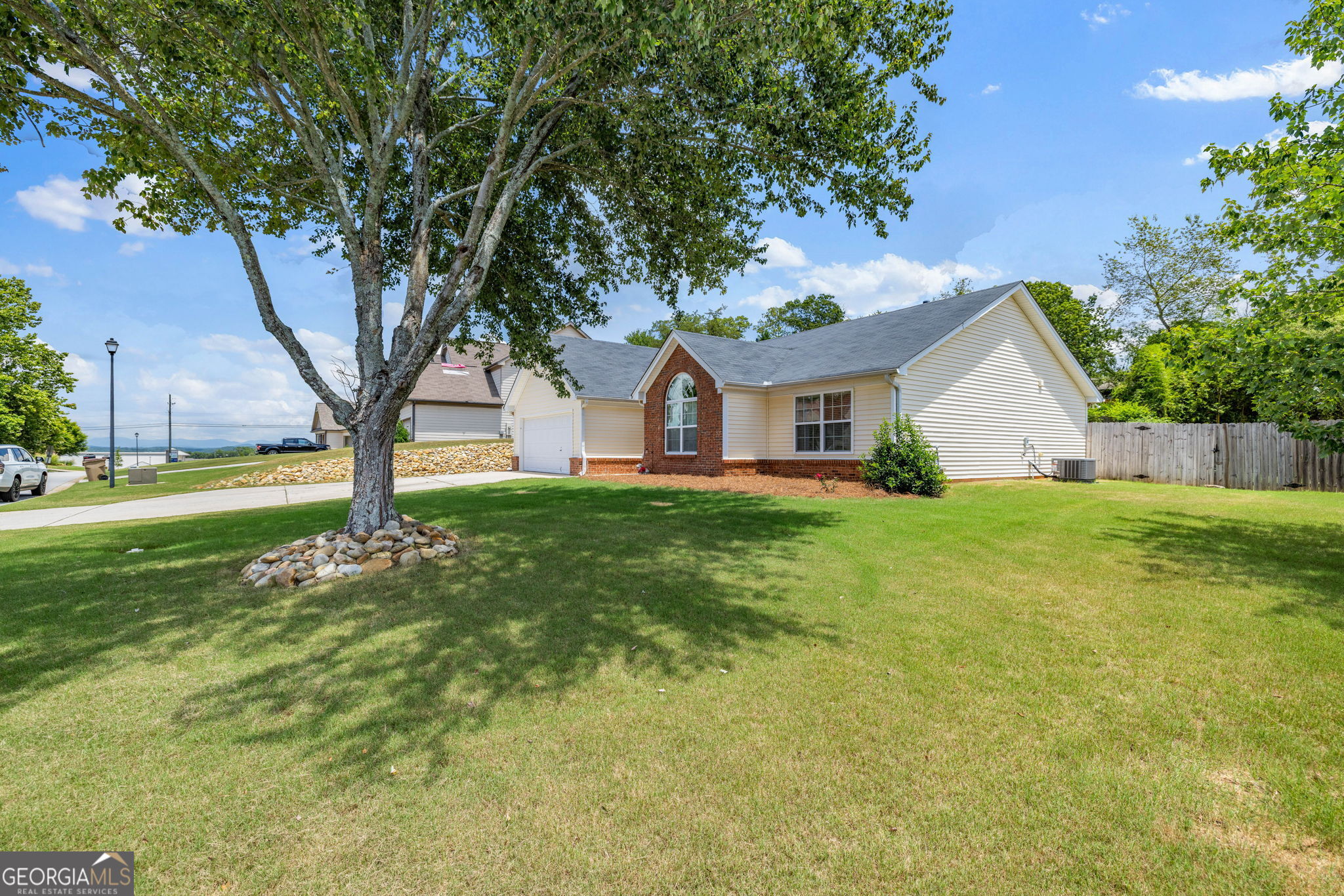 3777 Walnut Grove WAY