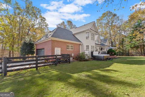 A home in Toccoa