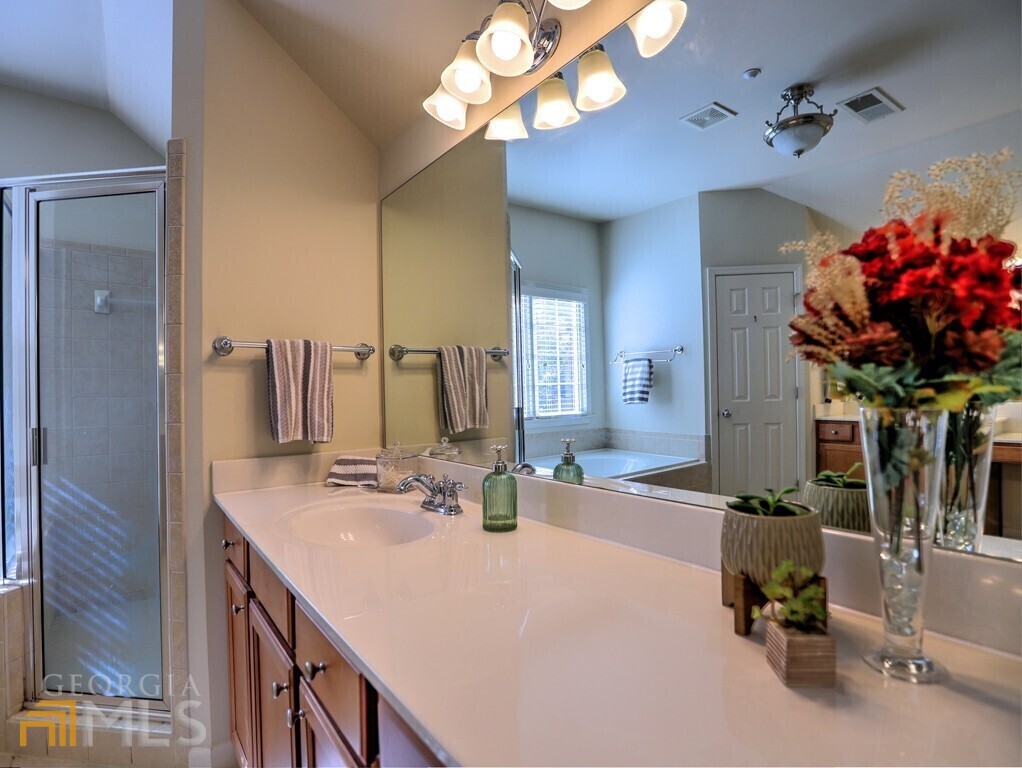 Hamilton Grove - Residential