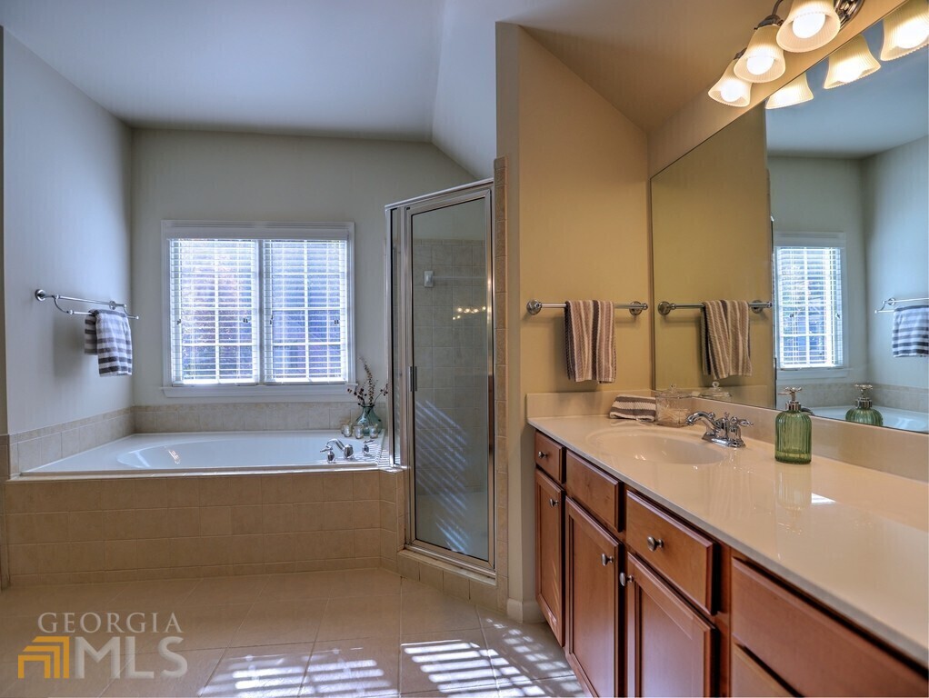 Hamilton Grove - Residential