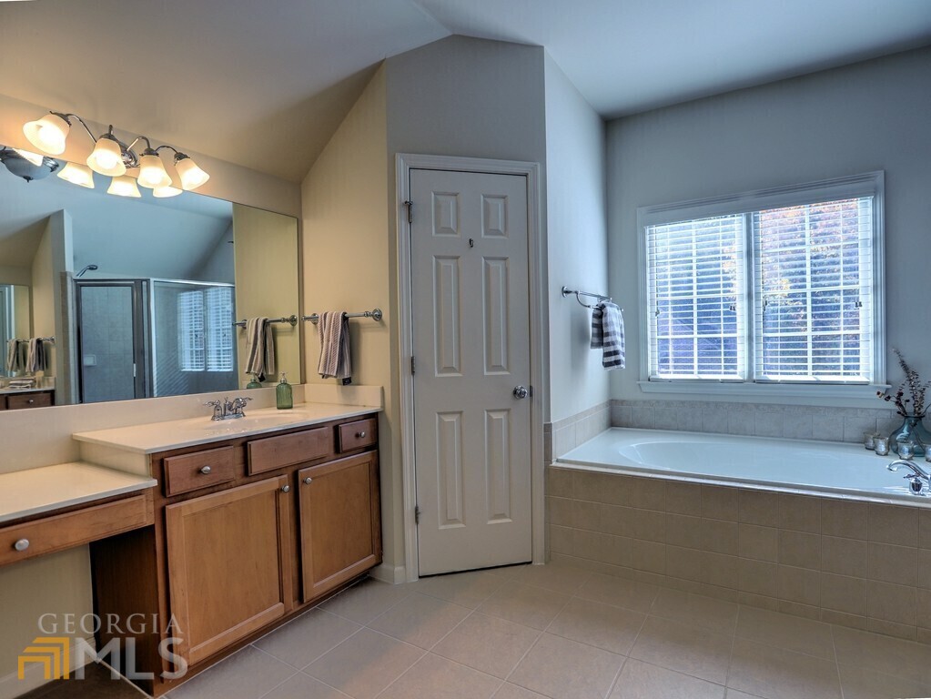 Hamilton Grove - Residential