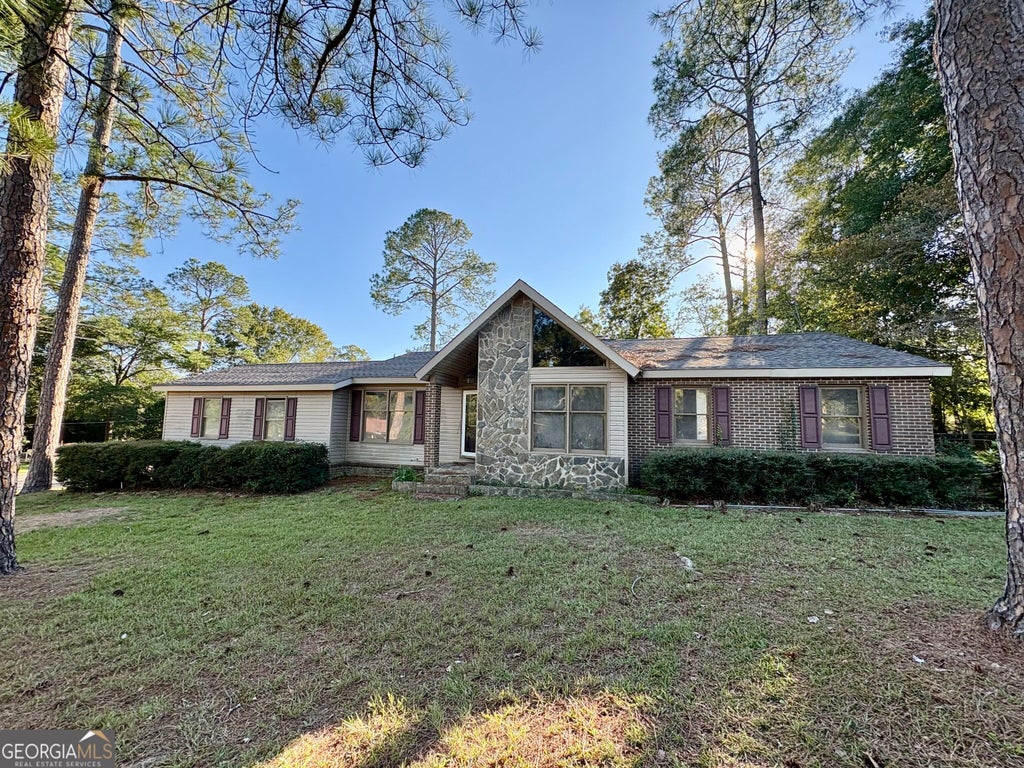 Photo of 901 Gracewood Drive, Dublin, GA 31021 (MLS # 10878571)