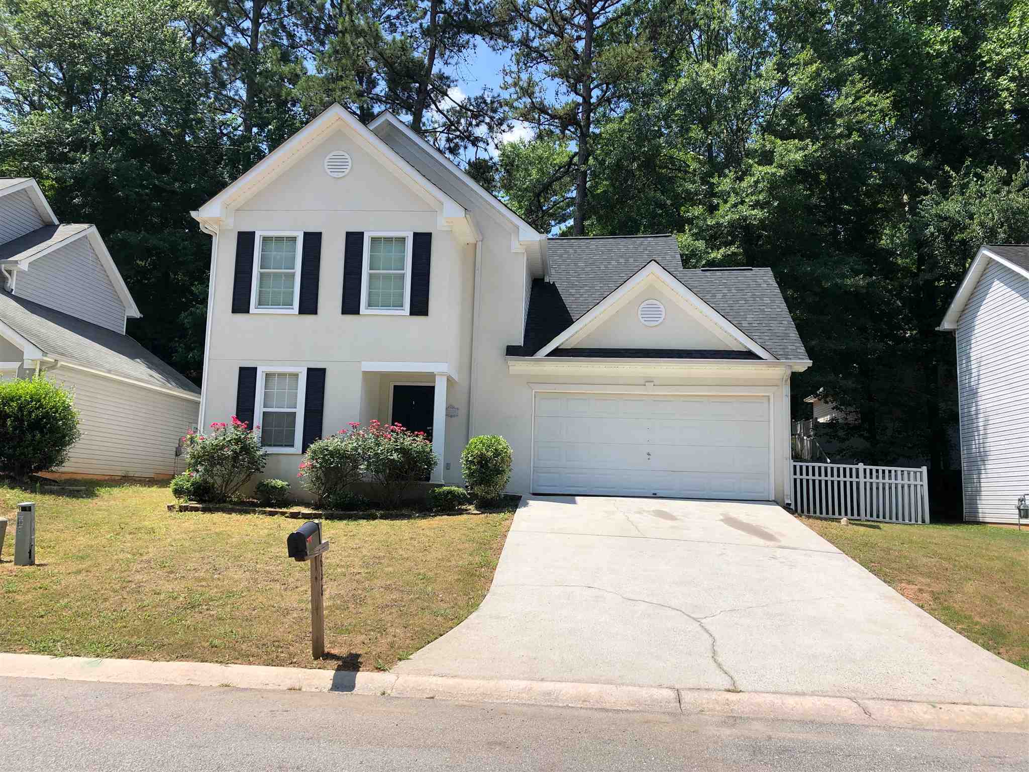 The house is currently Tenant occupied, The showing is available with prior appointments over the weekend only. Home is located in a very desired location in Peachtree City. Convenient to all shopping, restaurants and the schools. There is no HOA in the subdivision. Excellent McIntosh high school district zone. Tenant occupied till 09/30/2025. All 3 bedrooms and 2 full baths are upstairs. Downstairs has a living/family area & half bathroom. The main level Lpv flooring was installed recently. Thanks