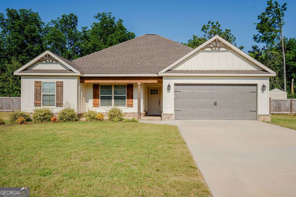 Photo of 406 New Hope Drive, Perry, GA 31069 (MLS # 10808750)