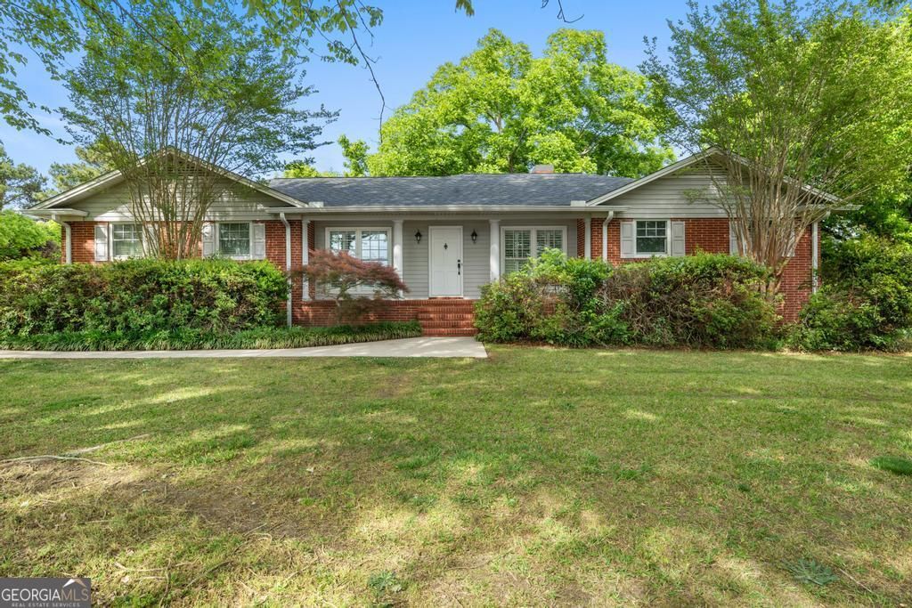 Photo of 4263 Jackson Road, Griffin, GA 30223 (MLS # 10756370)