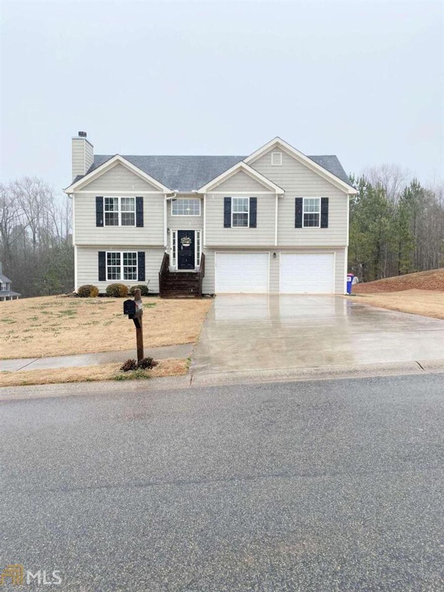 4 Beds 3 Bath LIKE-NEW multi-level home built in 2016! In-Law/ Teen suite on the lower level with kitchenette, pantry, closet, full bathroom and separate entry! Corner lot in quite neighborhood with NO HOA! Big Eat-In Kitchen upstairs just off the large, bright family room. Snag this one today! It will not last long!
