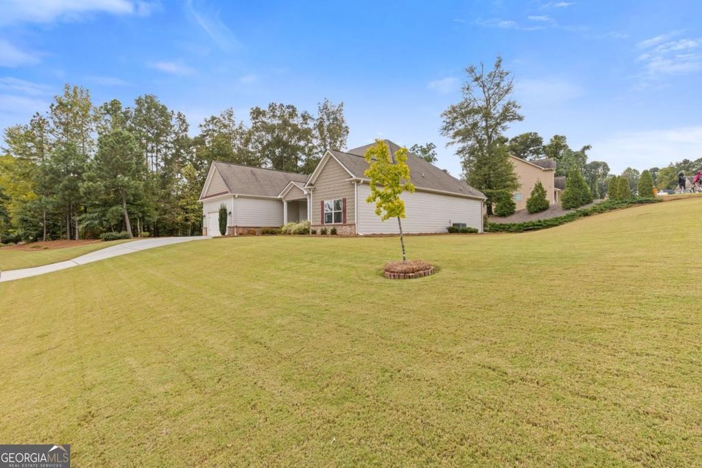 Photo of 1303 Windstone Court, Winder, GA 30680 (MLS # 10625173)
