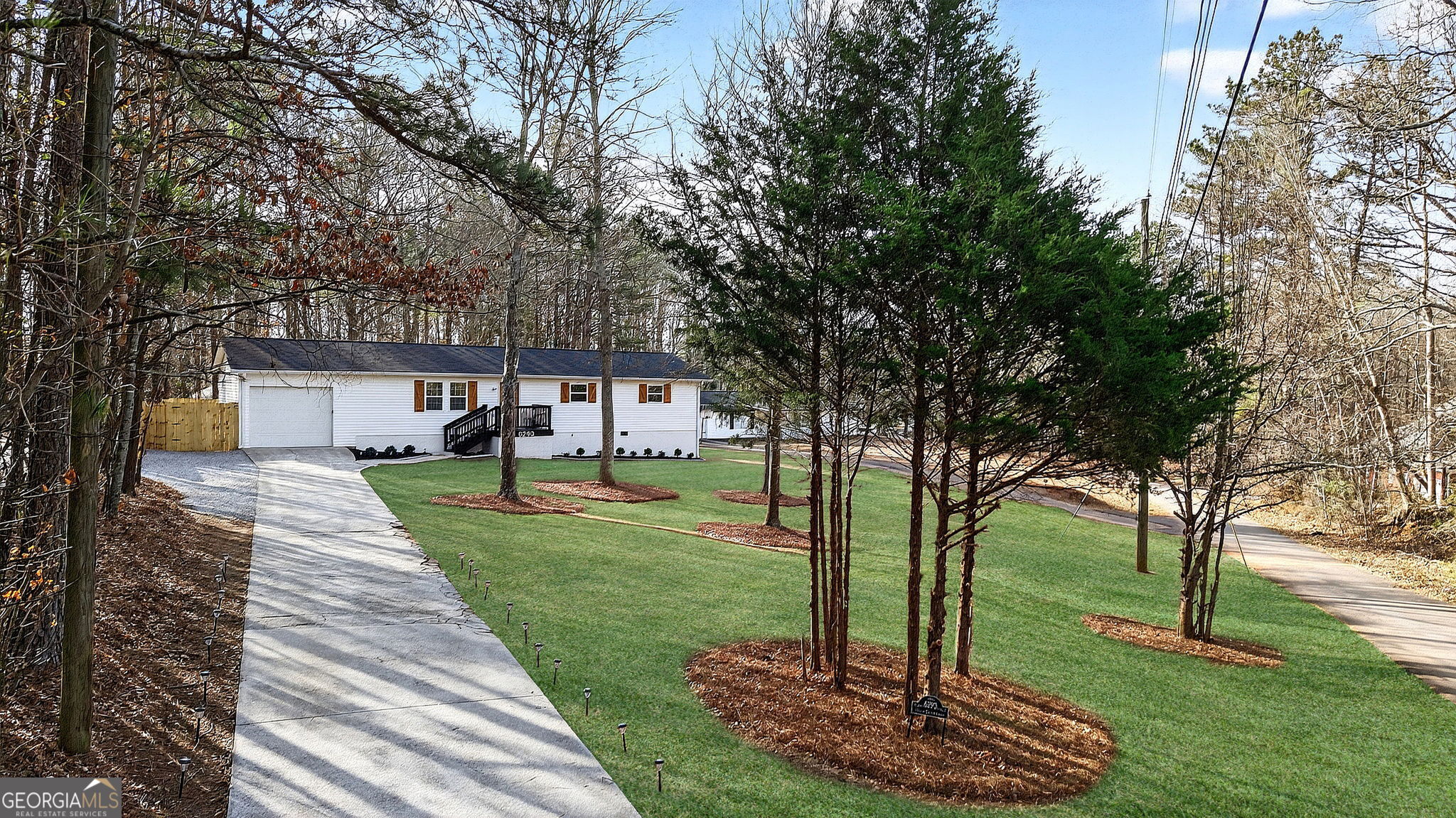 6293 Silver Creek LN