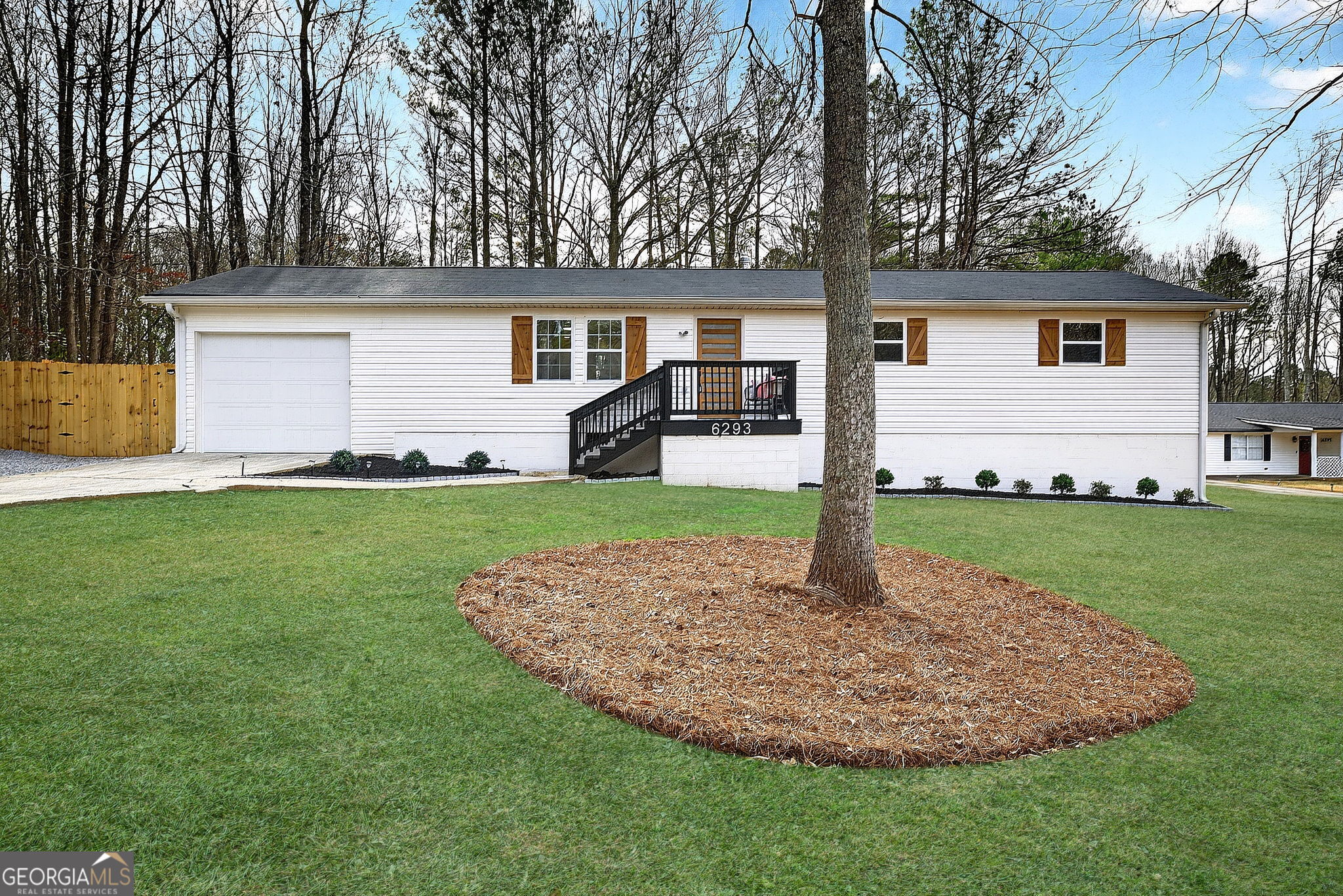 6293 Silver Creek LN