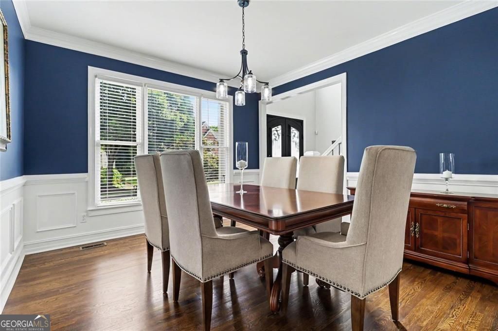 1135 Jennifer Oaks DR
