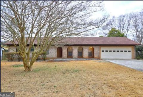 Photo of 457 Castleaire Drive SW, Stone Mountain, GA 30087 (MLS # 10783452)