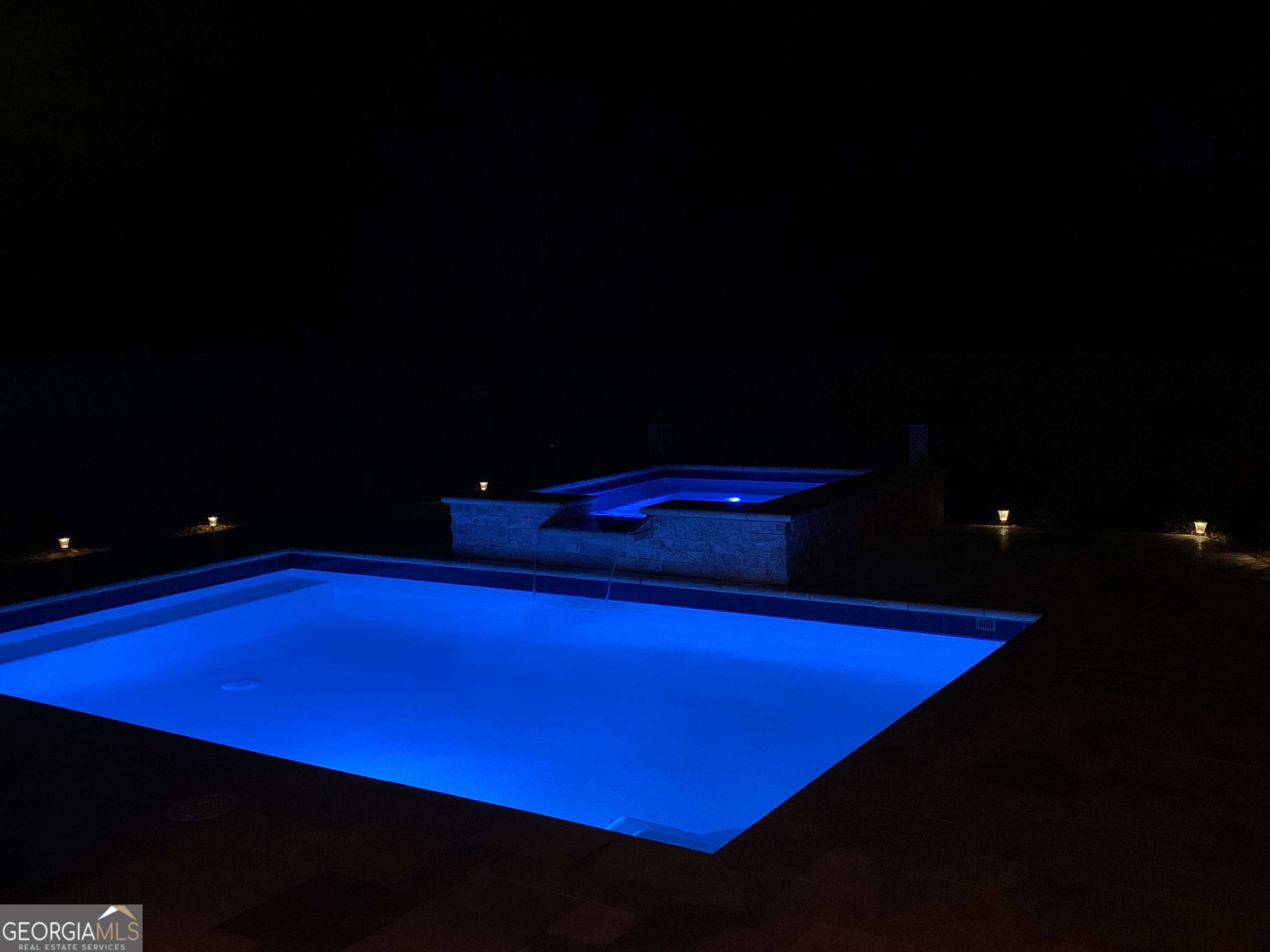 123 Meridian DR