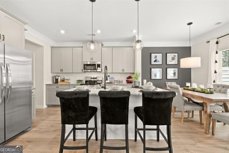 319 Caroline PL 176