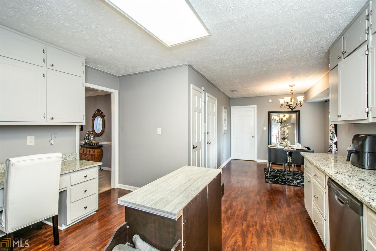 Hidden Hills - Residential