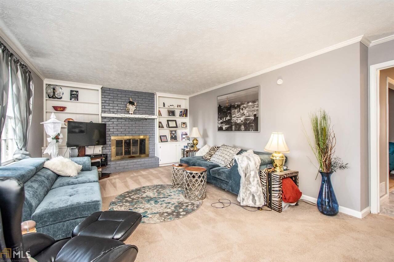Hidden Hills - Residential
