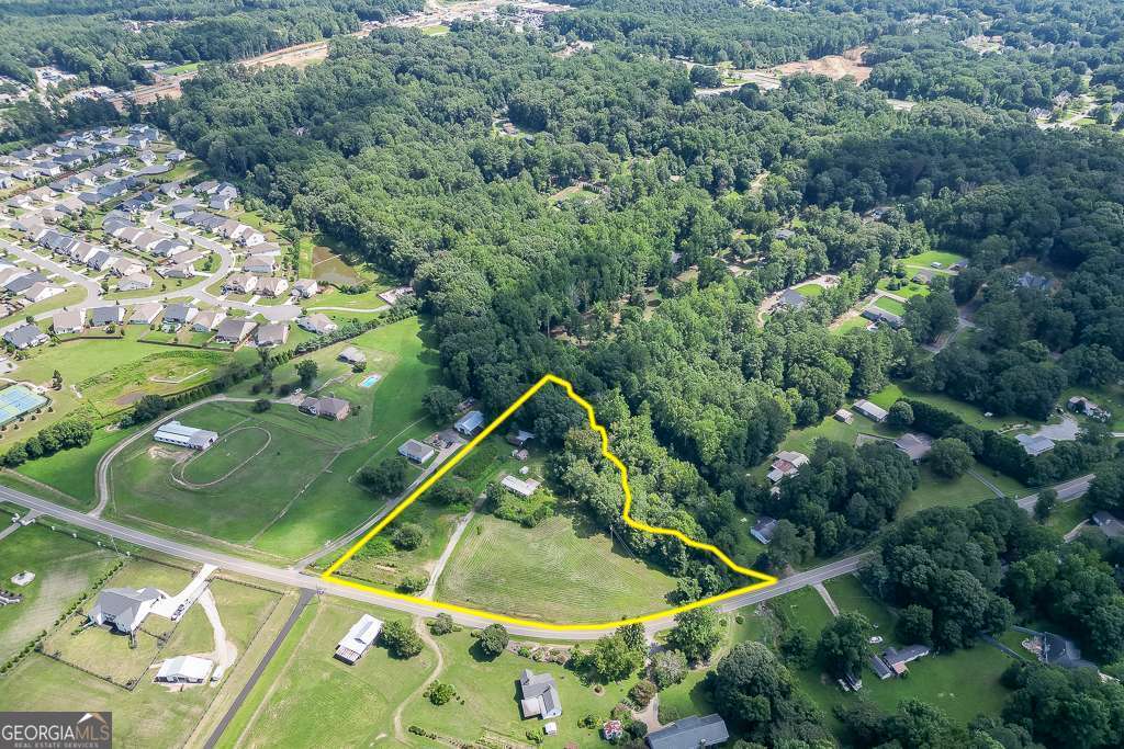 3340 Chamblee Gap RD