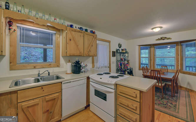 228 Flat Rock Valley Road