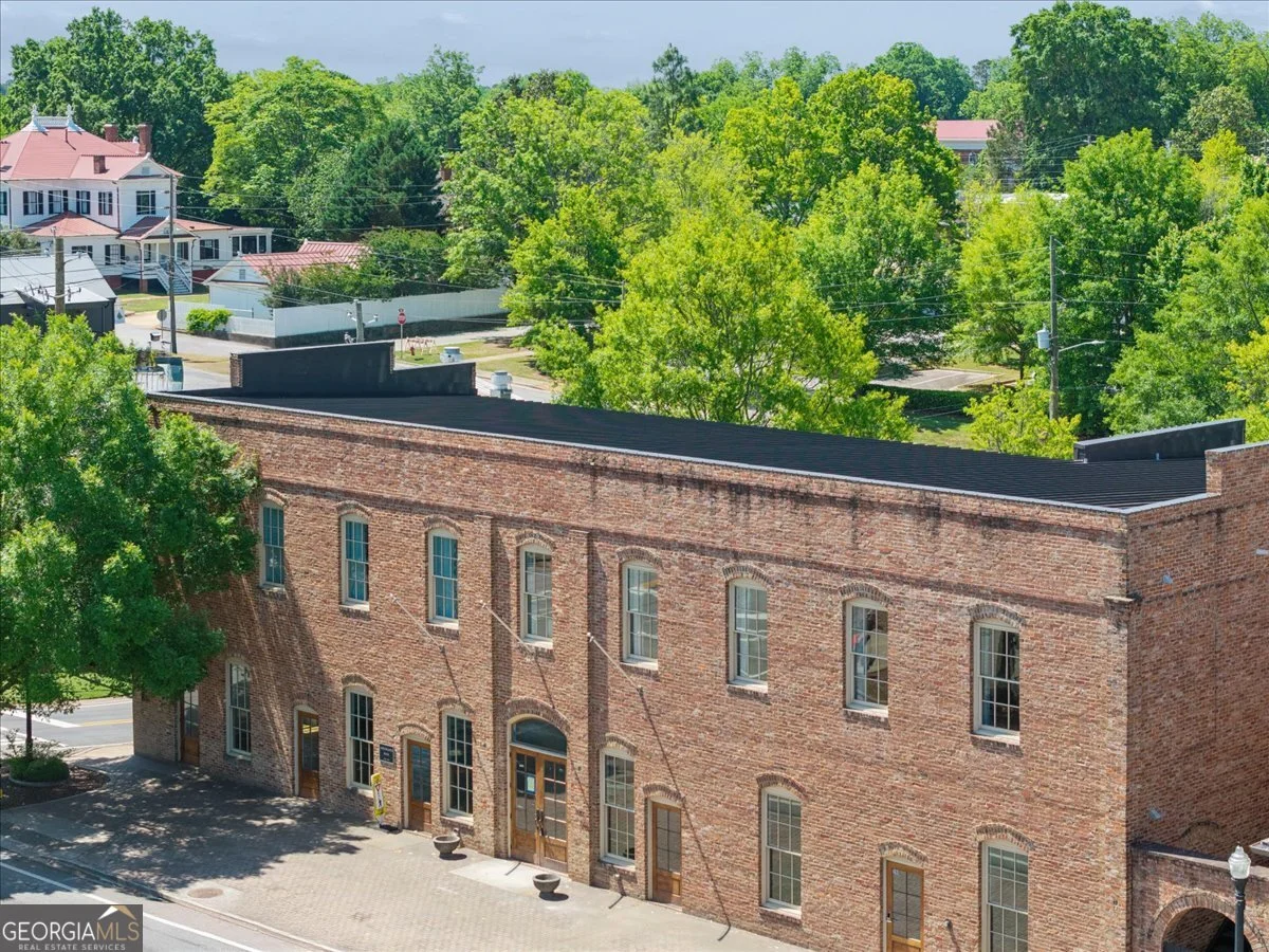 200 W Washington St, Unit C St