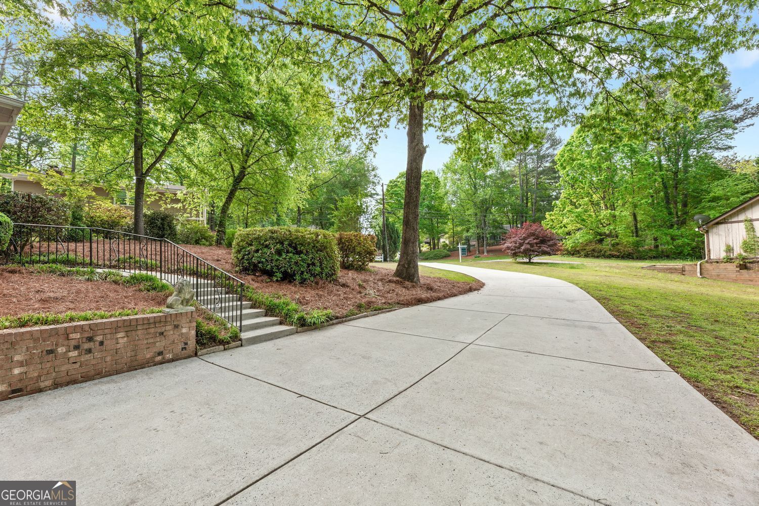 2488 Fontainebleau DR