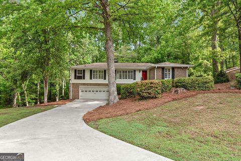 2488 Fontainebleau DR Dunwoody GA 30360