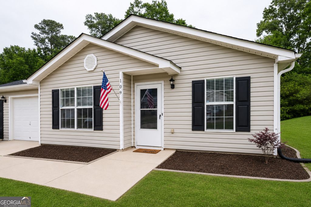 Photo of 109 Ashley Oaks Drive, Barnesville, GA 30204 (MLS # 10777042)