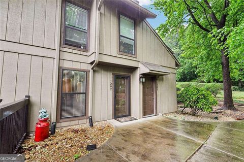 1202 Cumberland CT SE Smyrna GA 30080