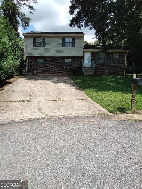 A home in Riverdale