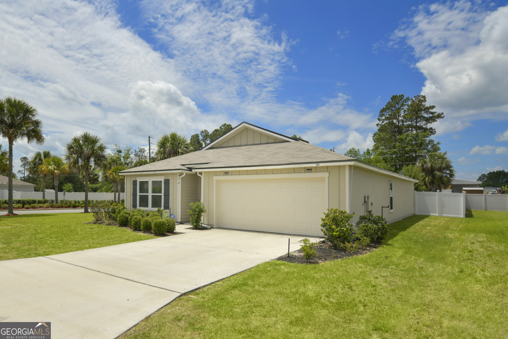 100 Landing BLVD