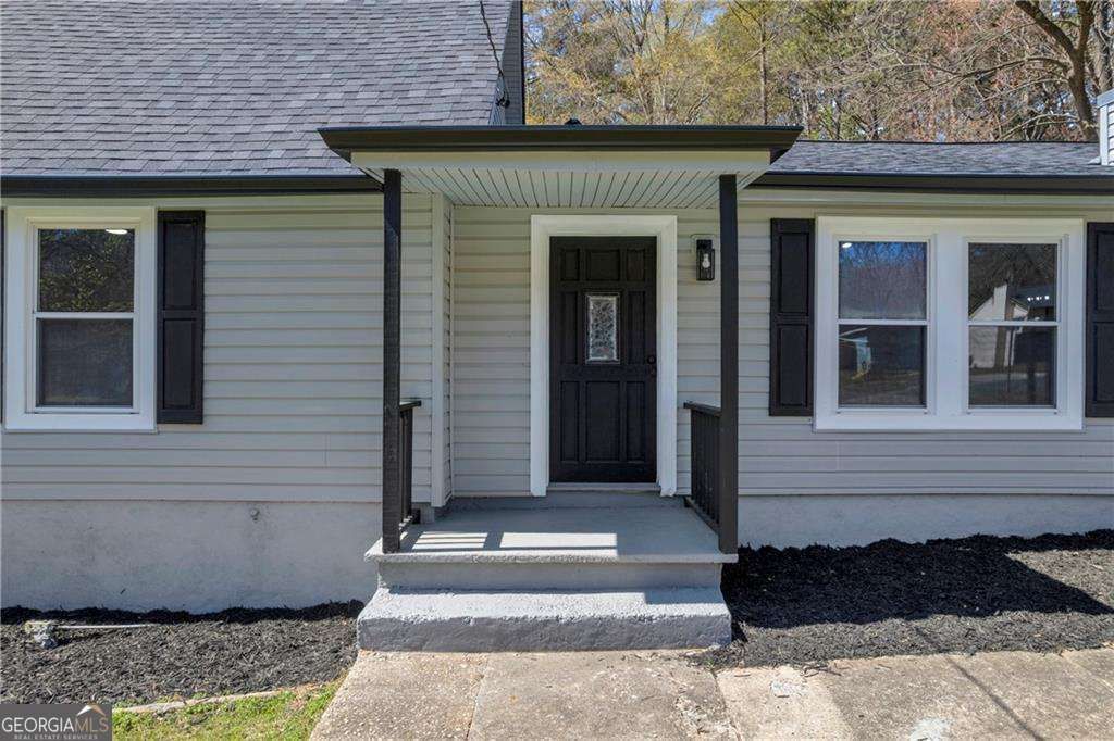 Photo of 6807 Shangrila Way, Riverdale, GA 30296 (MLS # 10718843)