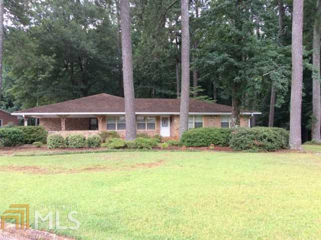 Beautiful 4 sided brick ranch on full finished basement. Just refinished hardwoods throughout main level.Large open kitchen with keeping room and huge island. Separate large living and dining rooms, plus sunroom. Full finished basement could be great basement apartment or in-law suite.Kitchenette stubbed. Gorgeous wooded lot on corner.