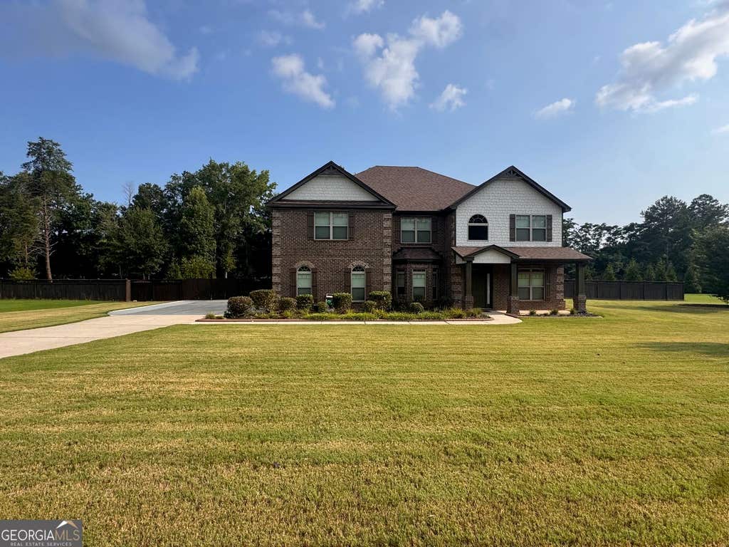 Photo of 130 Ravens Landing, Fayetteville, GA 30215 (MLS # 10816067)