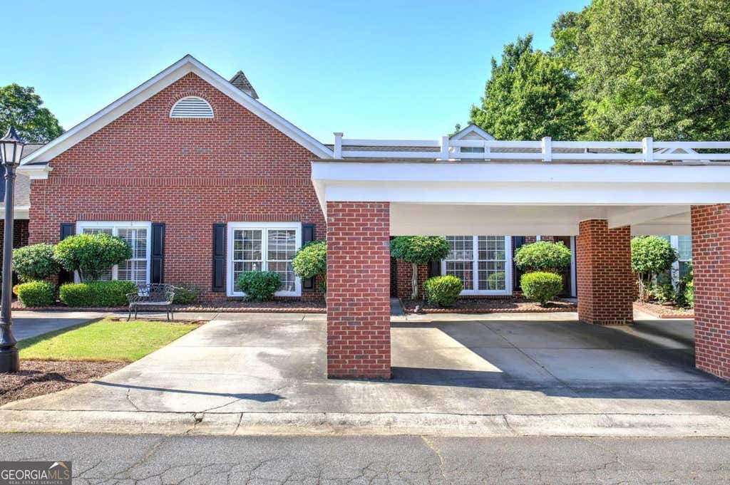 Photo of 214 Manor Way, Cartersville, GA 30120 (MLS # 10777730)