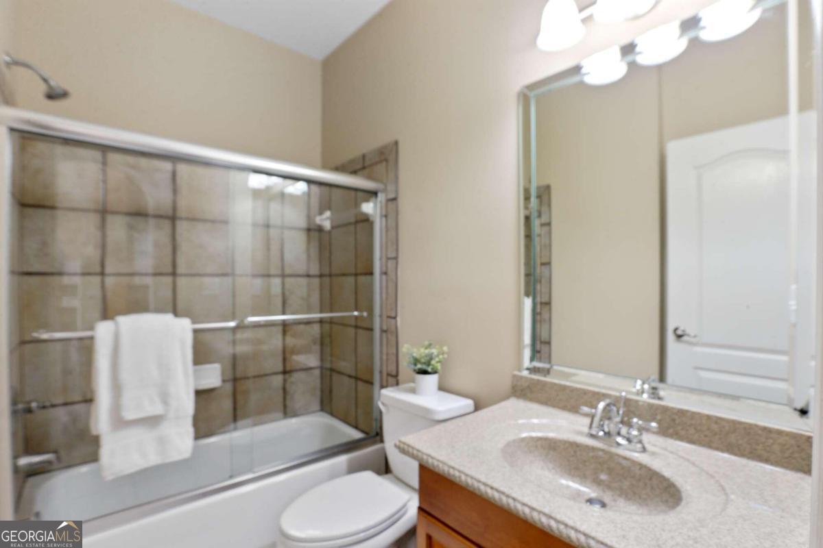 Photo 23 of 34 of 221 Claremore DR townhome