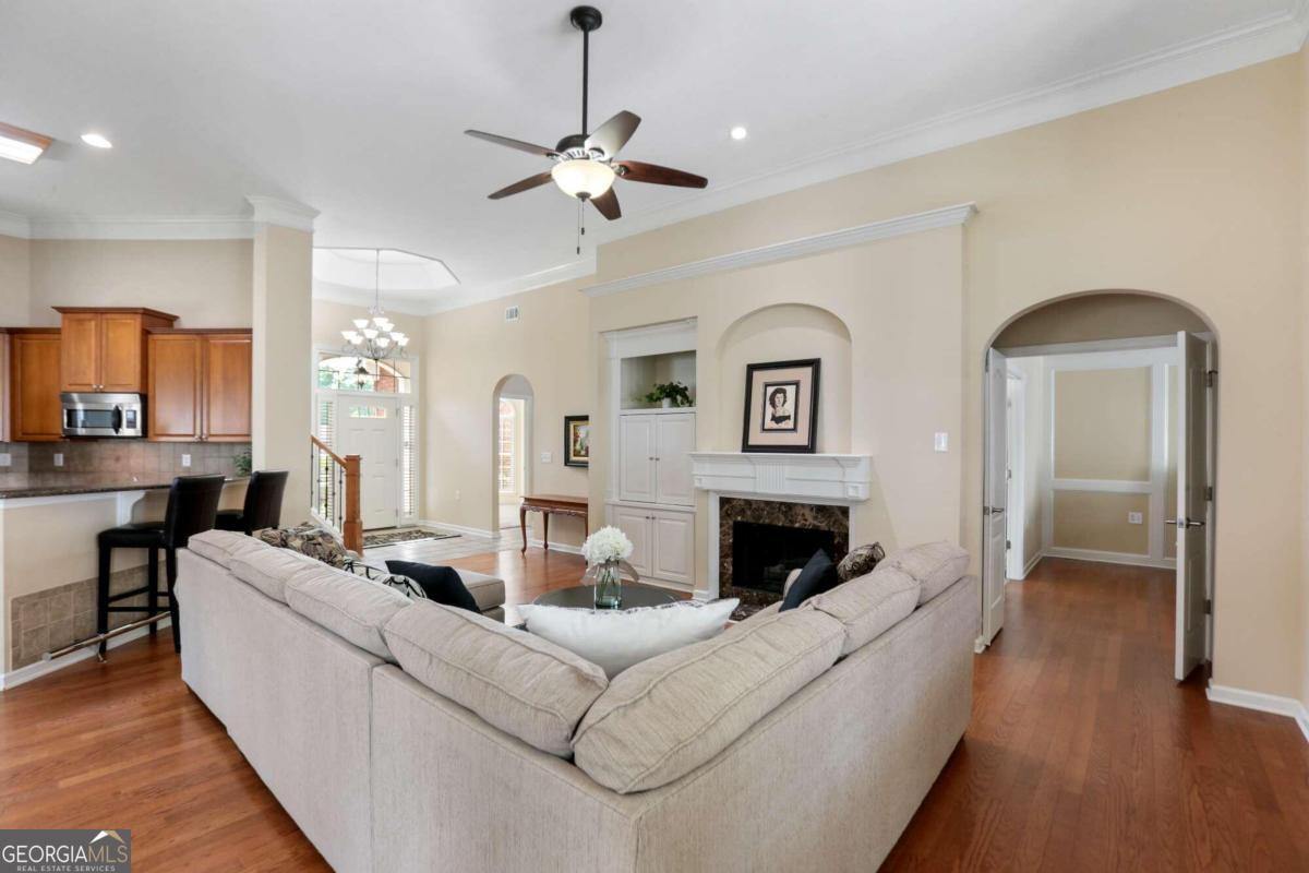 Photo 8 of 34 of 221 Claremore DR townhome