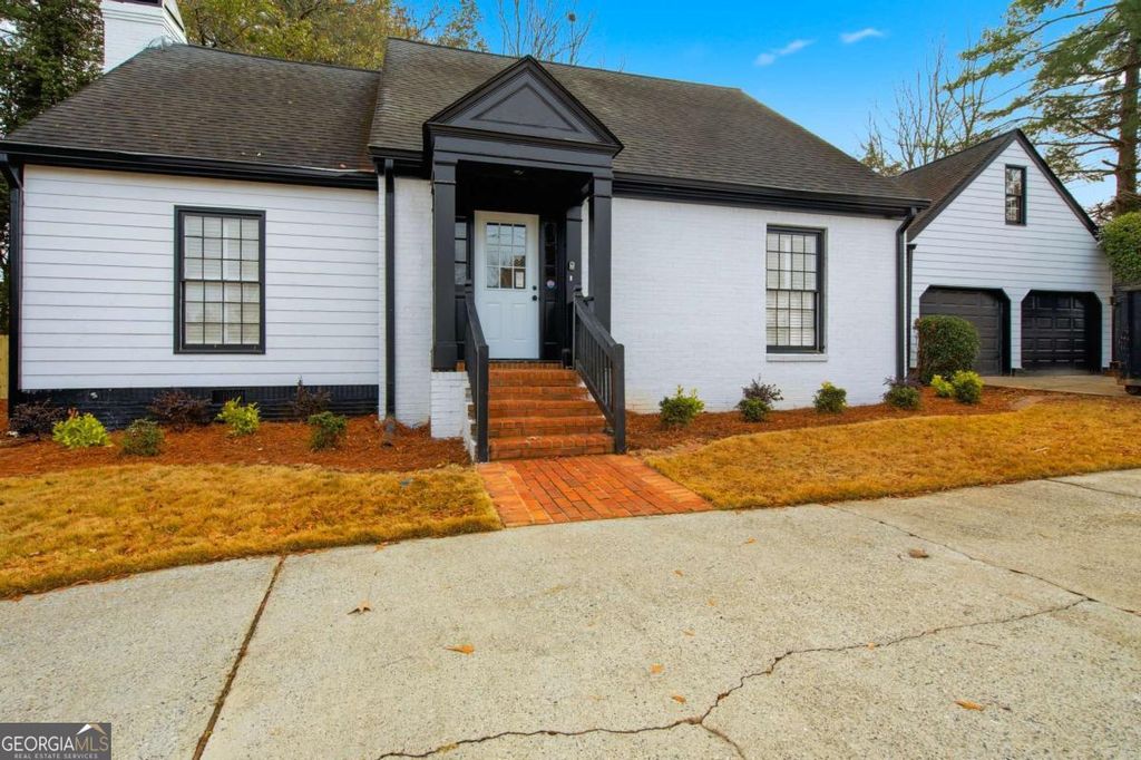 Photo of 1044 Little Willeo Road, Marietta, GA 30068 (MLS # 10683755)