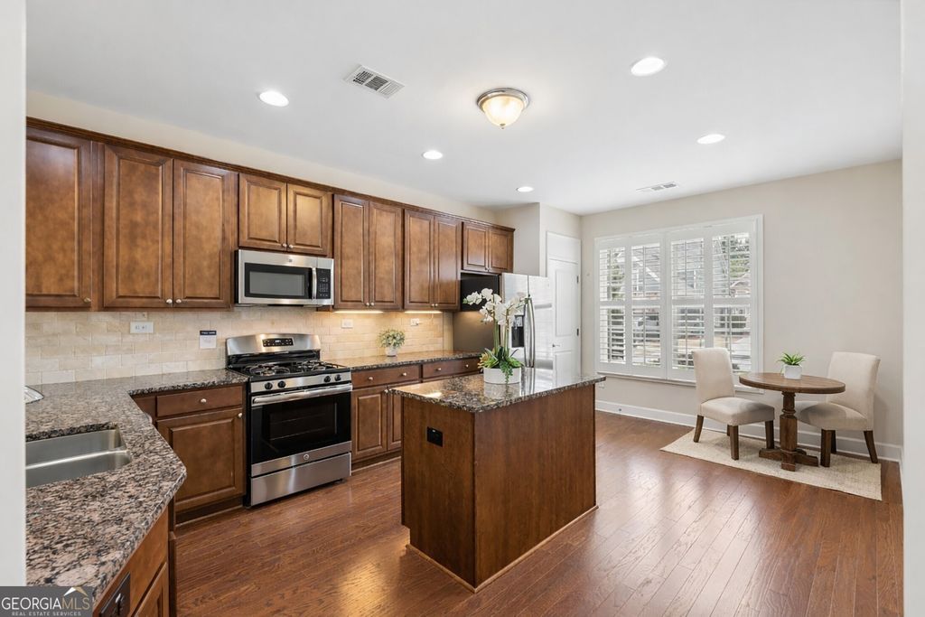 Photo of 4024 Great Pine Drive, Gainesville, GA 30504 (MLS # 10722292)